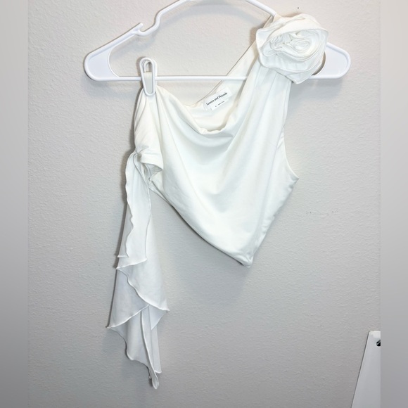 LOVERS + FRIENDS X MAGGIE MACDONALD CORDELIA TOP IN WHITE - Picture 4 of 5